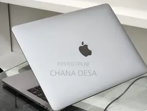 New Laptop Apple MacBook Pro 2019 16GB Intel Core i7 SSD 256GB