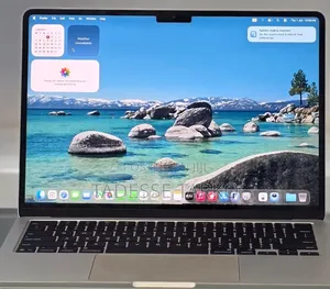 New Laptop Apple MacBook Air 2025 M4 13-inch 16GB Apple M4 SSD 256GB