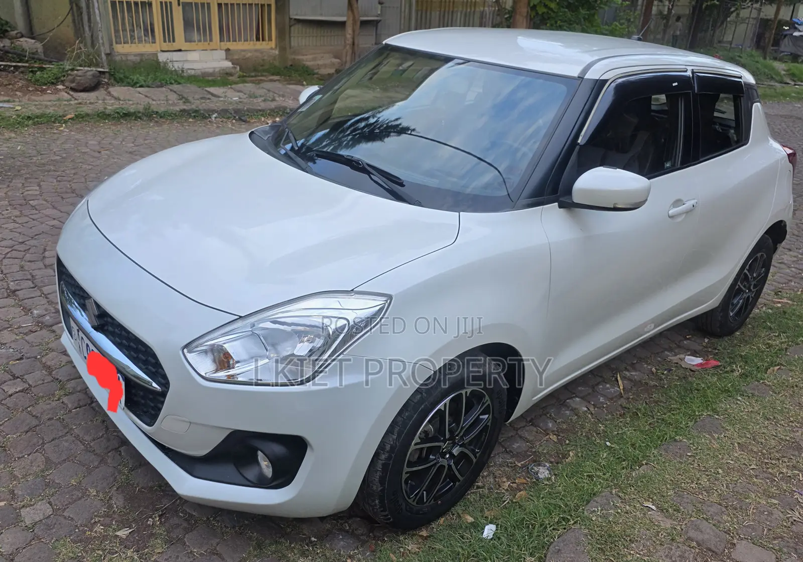 Suzuki Swift 2021 White