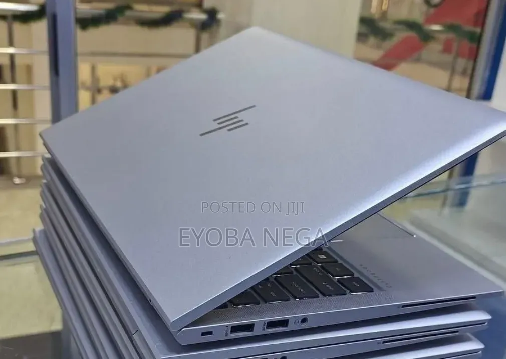 New Laptop HP EliteBook 845 G8 16GB AMD Ryzen 5 SSD 512GB