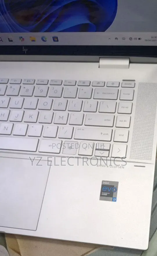 New Laptop HP Envy X2 8GB Intel Core i7 SSD 512GB