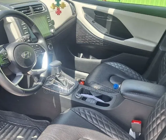 Hyundai Creta 2023 Silver