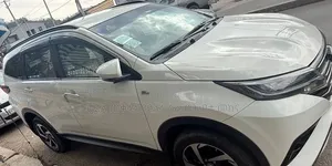 Toyota Rush 2023 Off white