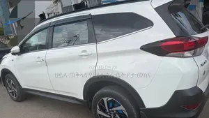 Toyota Rush 2023 Off white