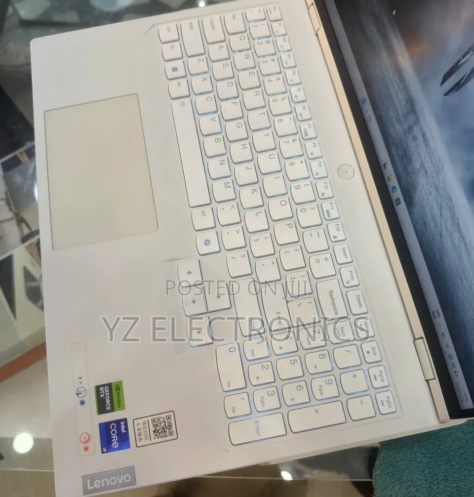 New Laptop Lenovo Legion Y740 16GB Intel Core i9 SSD 1T