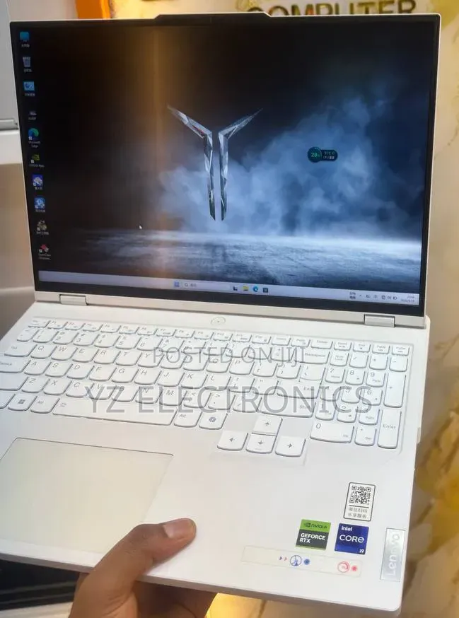 New Laptop Lenovo Legion Y740 16GB Intel Core i9 SSD 1T