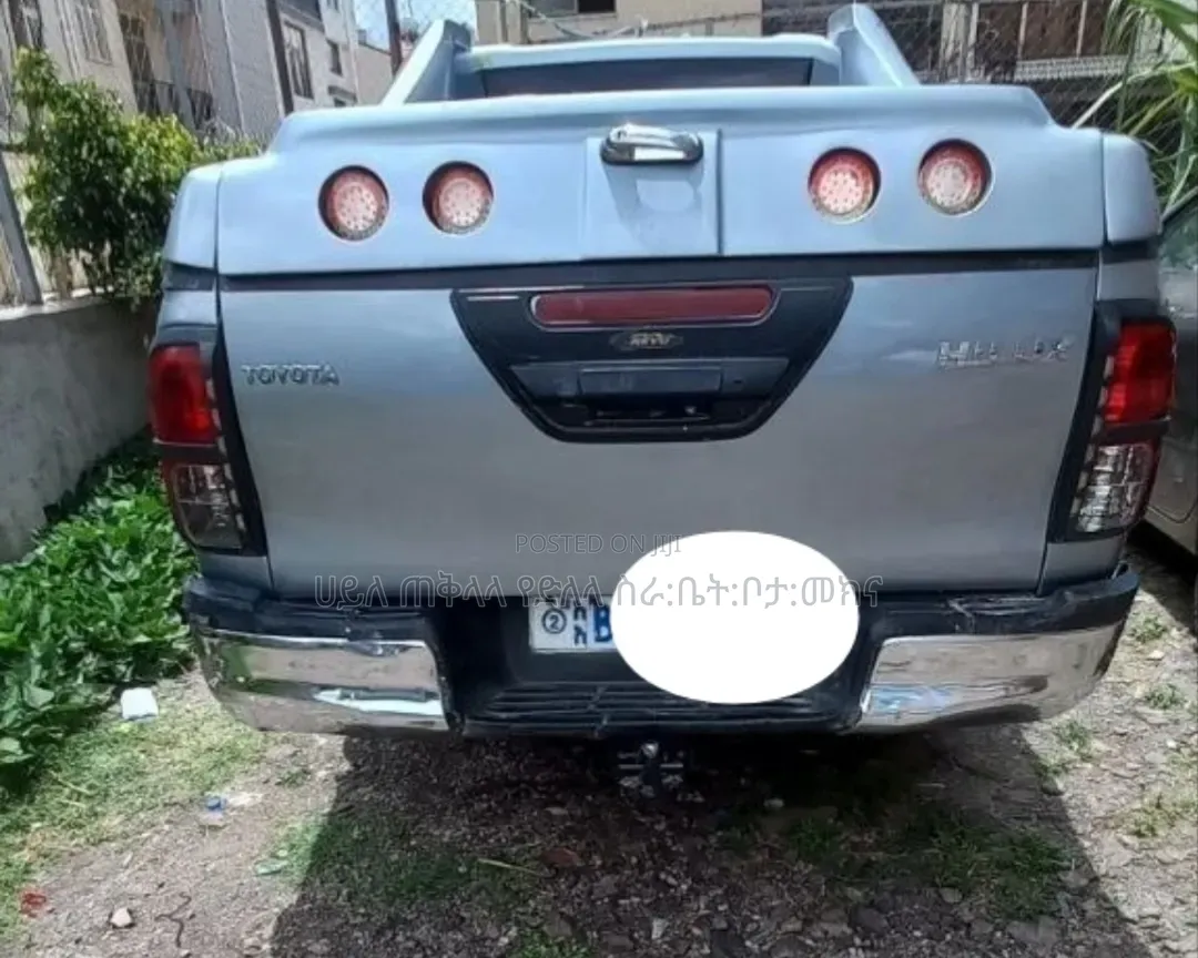 Toyota Hilux 2016 Silver