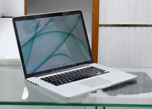 New Laptop Apple MacBook Pro 2015 16GB Intel Core i7 SSD 512GB