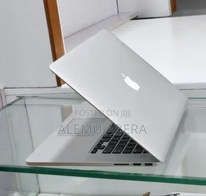 New Laptop Apple MacBook Pro 2015 16GB Intel Core i7 SSD 512GB