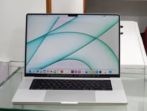 New Laptop Apple MacBook Pro M1 16GB Apple M1 Pro SSD 512GB