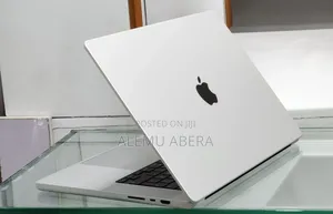 New Laptop Apple MacBook Pro M1 16GB Apple M1 Pro SSD 512GB