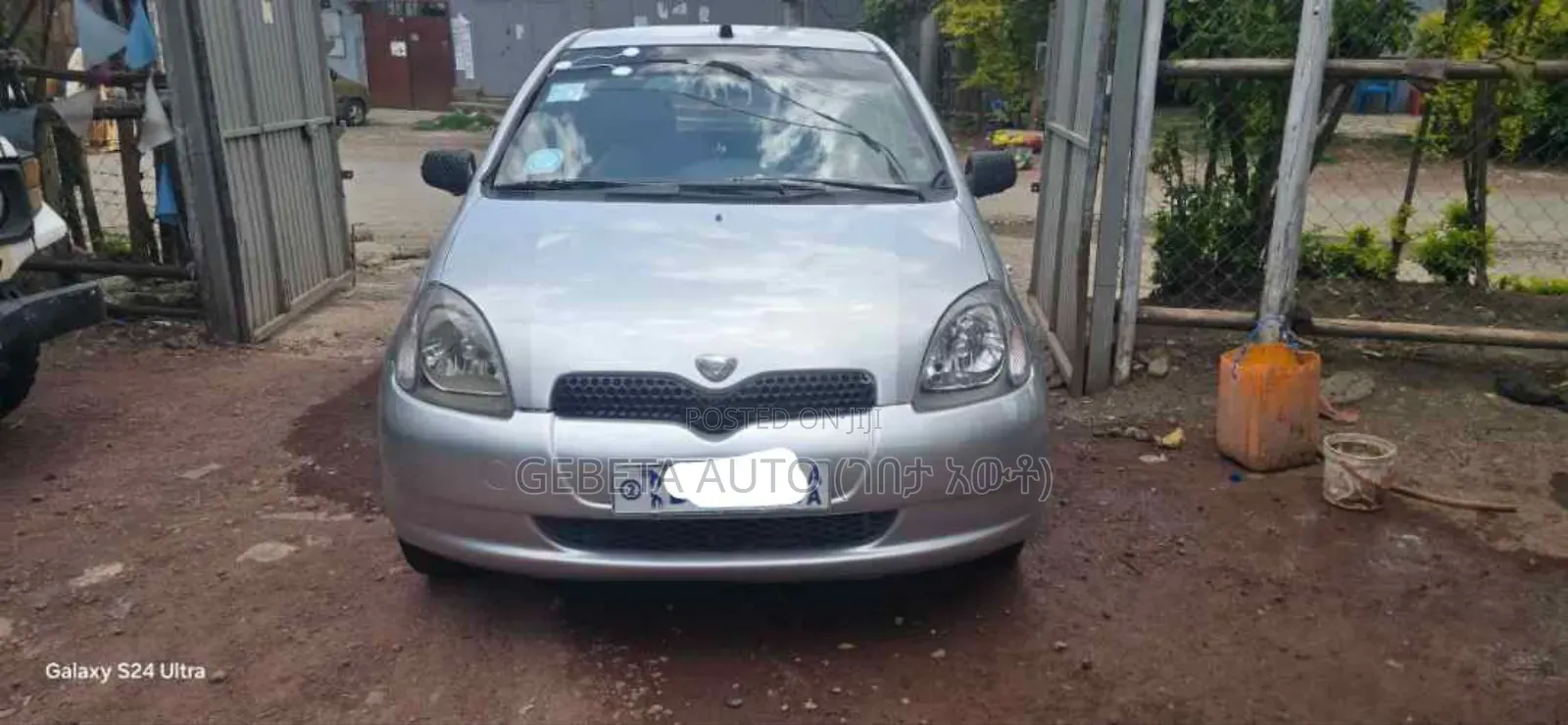 Toyota Vitz 2001