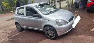 Toyota Vitz 2001