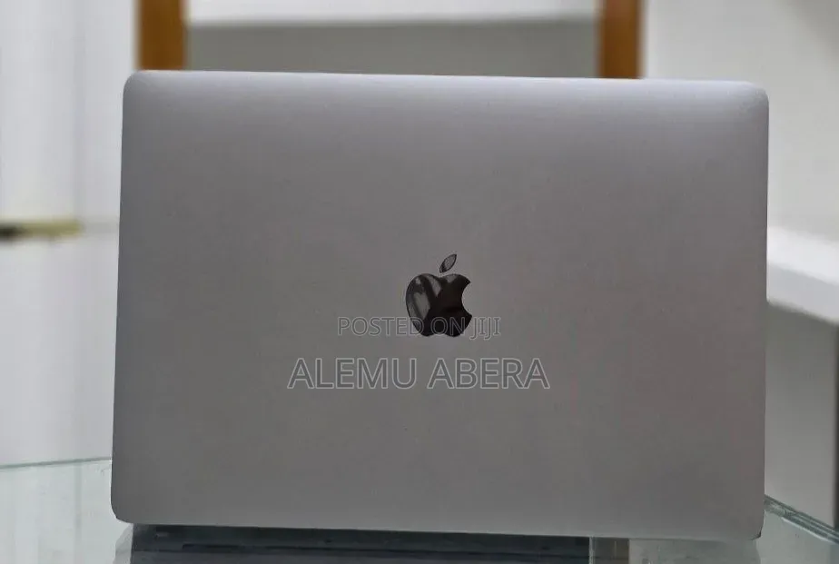 New Laptop Apple MacBook Air 2020 M1 8GB Apple M1 SSD 256GB