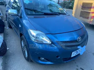 Toyota Yaris 2010 Blue