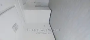 5bdrm House in አአ, Bole for Sale