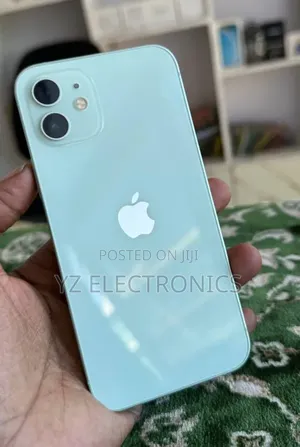 New Apple iPhone 12 128 GB Silver