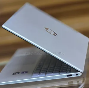 New Laptop HP Stream Notebook 16GB Intel Core i7 SSHD (Hybrid) 1T