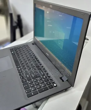 Laptop Advent 5401 8GB Intel Core i5 HDD 1T