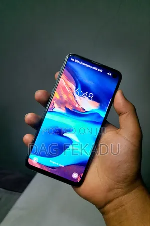 Samsung Galaxy S10e 128 GB Black