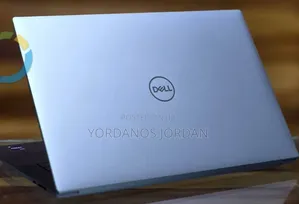 New Laptop Dell Precision 17 7720 16GB Intel Core i9 SSD 512GB