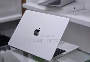 New Laptop Apple MacBook Pro 2025 M5 14-inch 16GB Apple M5 SSD 512GB