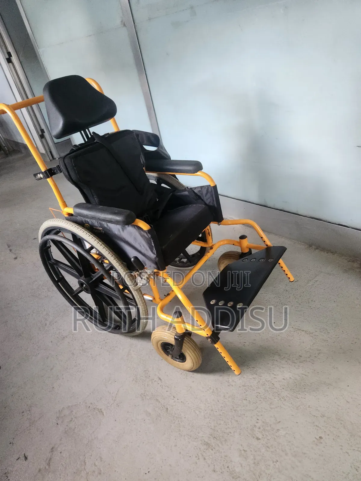 Ťop Earned Wheelchair የልጆች Wheelchair