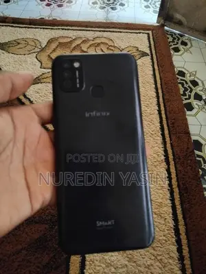 Infinix Smart 6 Crack Screen
