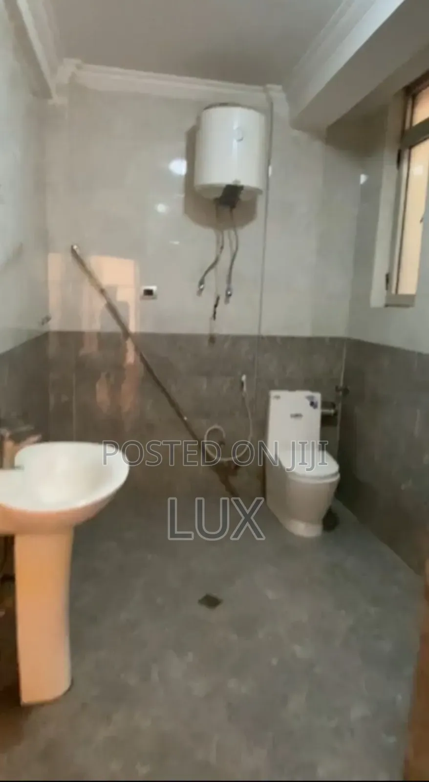 Furnished 6bdrm House in Akaky Kaliti for sale
