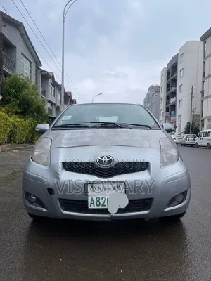 Toyota Yaris 2008 Gray