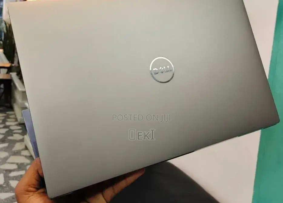 New Laptop Dell Precision 5550 16GB Intel Core i7 SSD 512GB