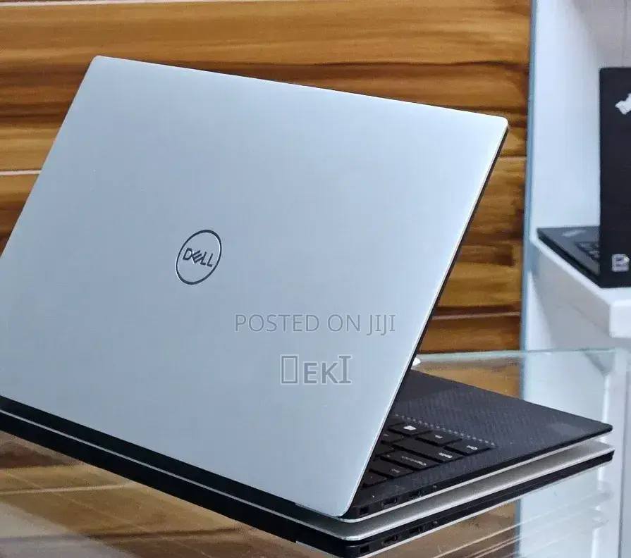 New Laptop Dell XPS 13 16GB Intel Core i7 SSD 512GB