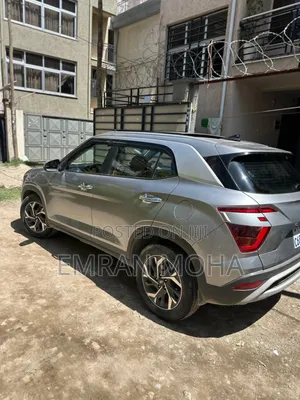 Hyundai Creta 2024 Silver