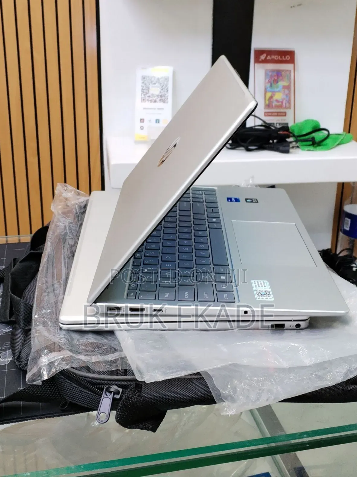 New Laptop HP Stream Notebook 16GB Intel Core i7 SSD 1T
