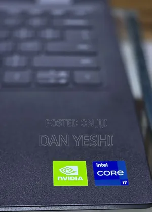 New Laptop Dell 8GB Intel Core i7 SSD 256GB