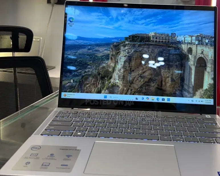 New Laptop Dell Inspiron 14 16GB Intel Core i7 SSD 1T