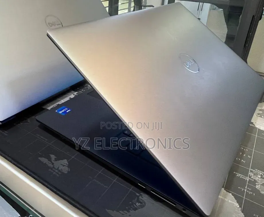 New Laptop Howard 16GB Intel Core i7 SSD 512GB
