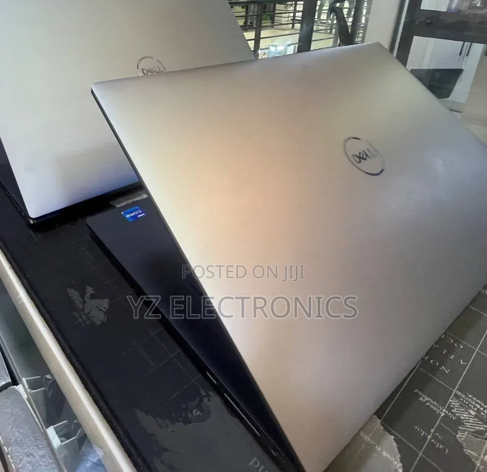 New Laptop Howard 16GB Intel Core i7 SSD 512GB