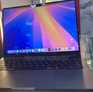 New Laptop Apple MacBook Pro 2023 M3 14-inch 18GB Apple M3 SSD 512GB