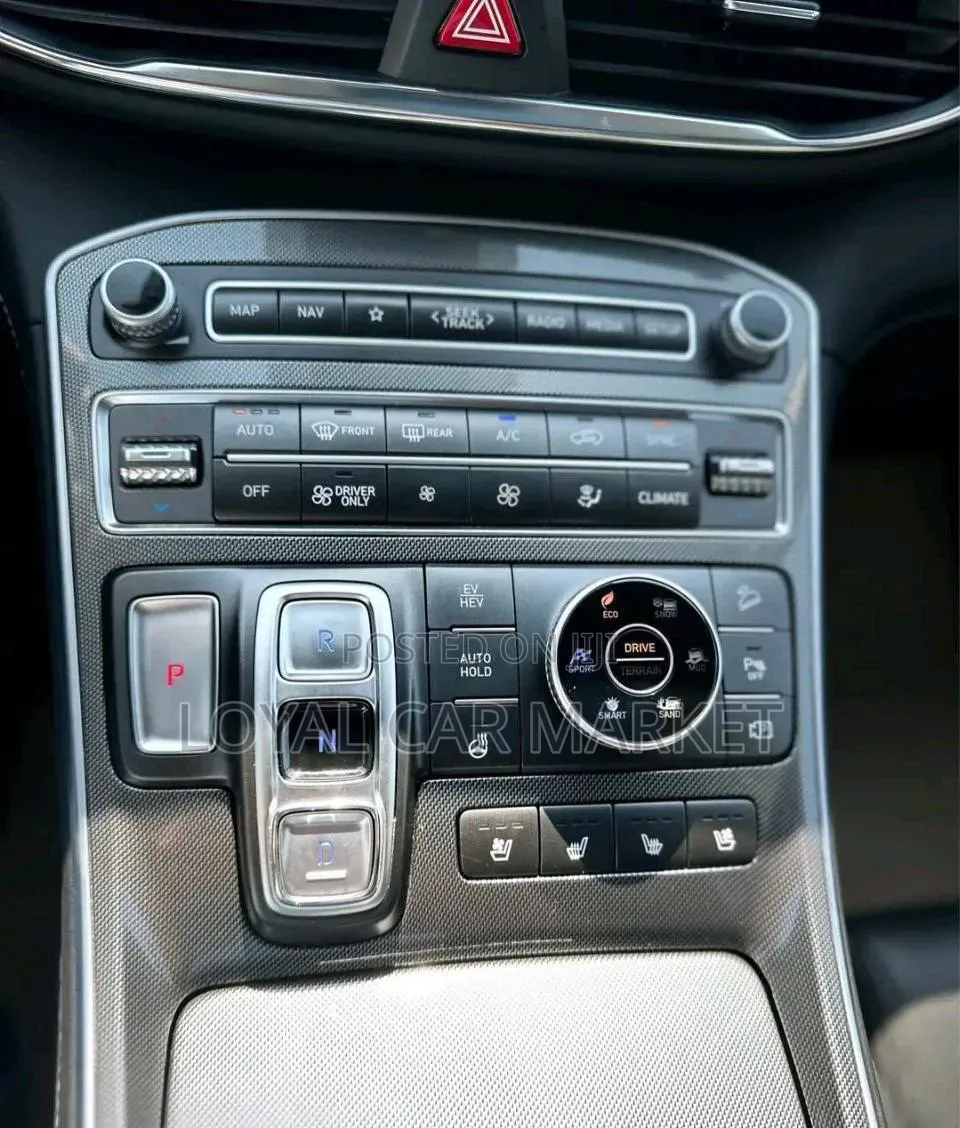 Hyundai Santa Fe 2023 White