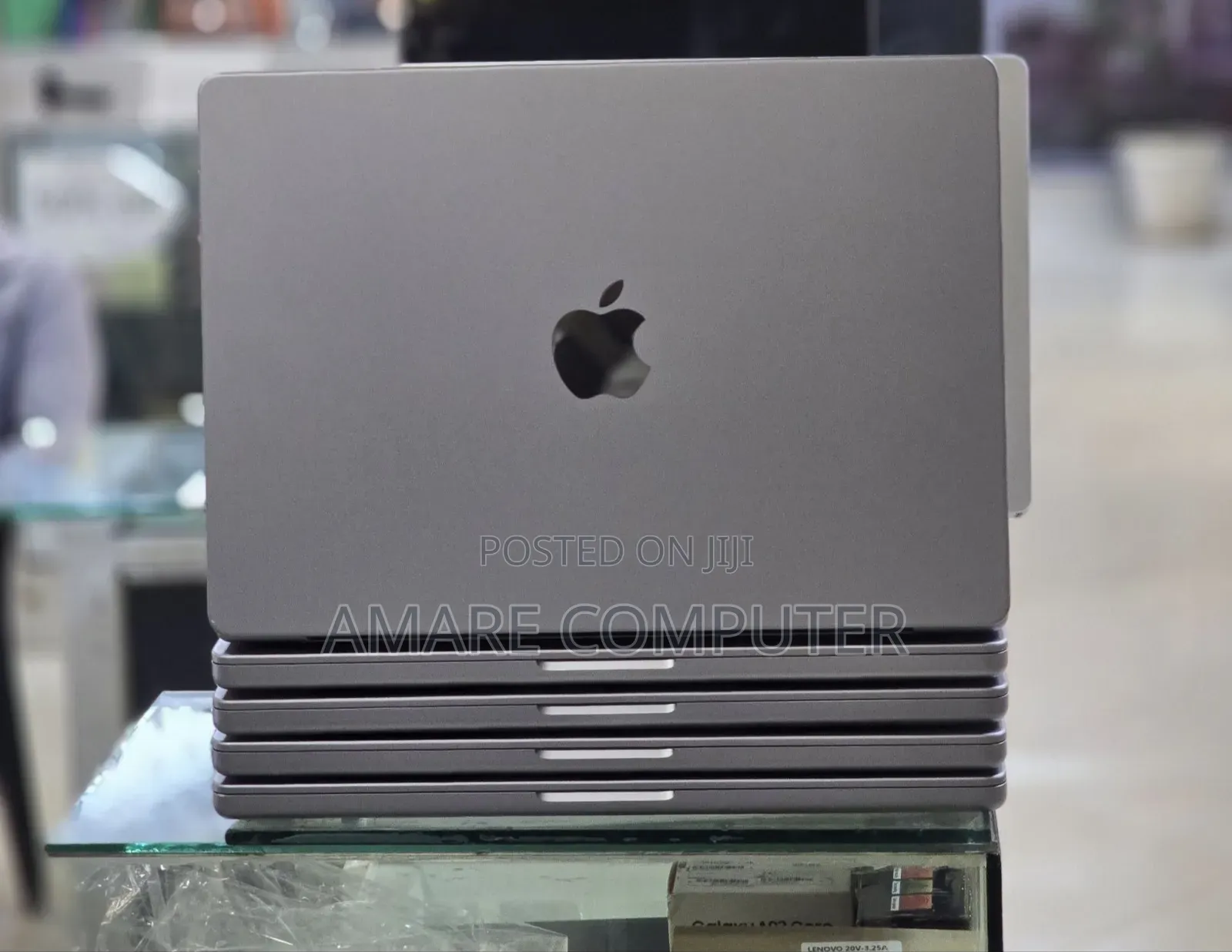 New Laptop Apple MacBook Pro M1 32GB Apple M1 Pro SSD 512GB