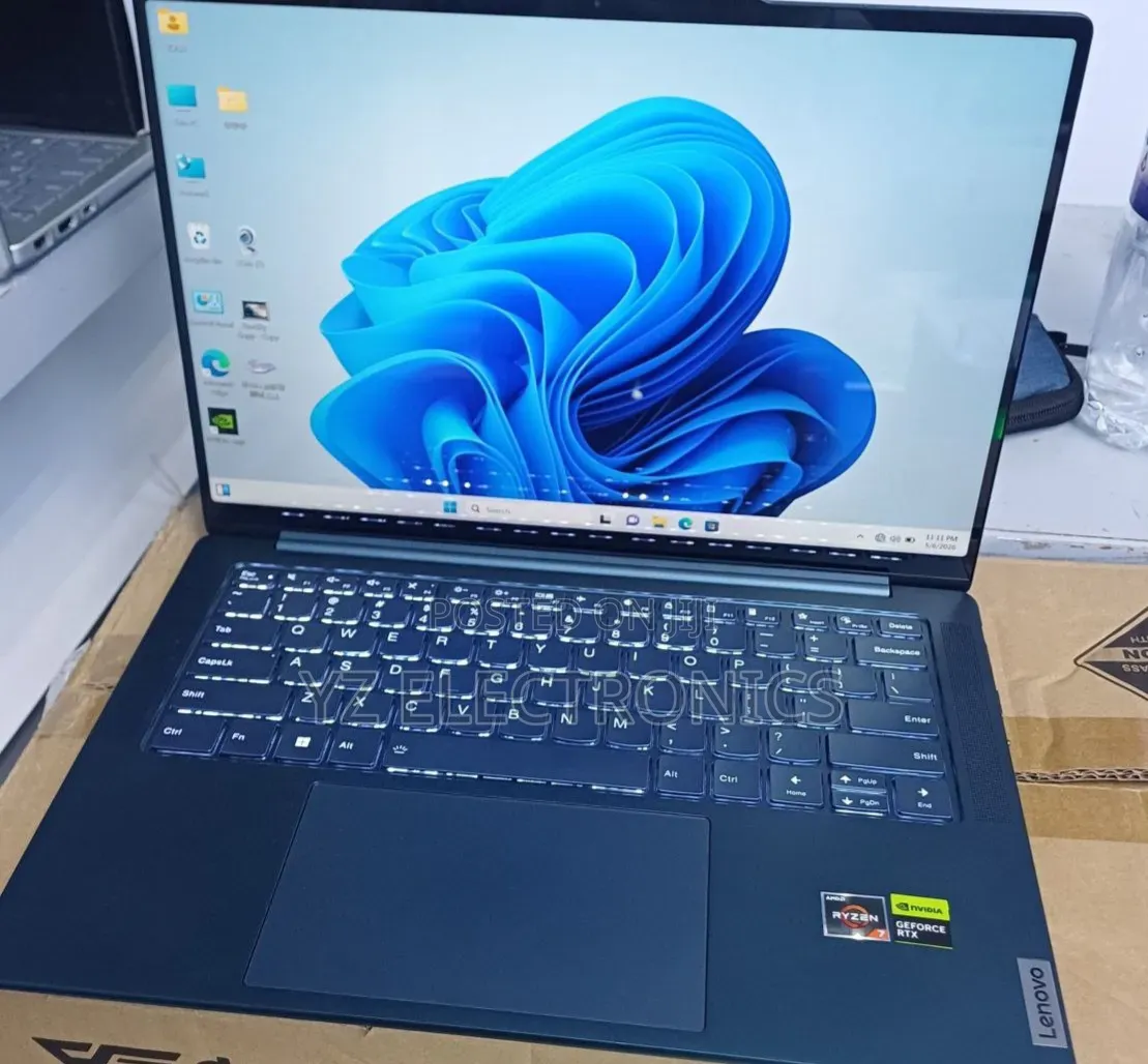 New Laptop Lenovo ThinkPad X1 Yoga 16GB AMD Ryzen 7 SSD 512GB