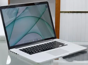 New Laptop Apple MacBook Pro 2015 16GB Intel Core i7 SSD 512GB