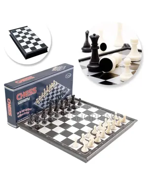 Magnetic Folding Travel Chess Set