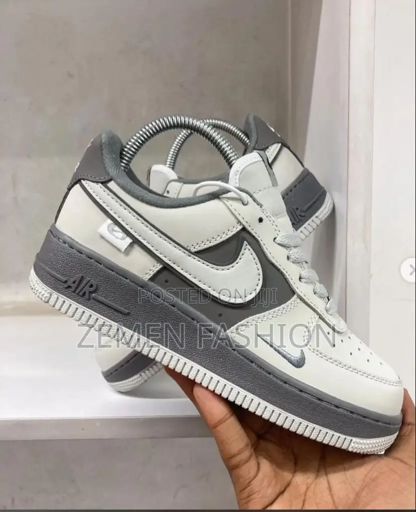 Airforce Smoosh Gray