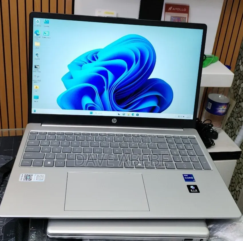 New Laptop HP Stream Notebook 16GB Intel Core i7 SSD 1T