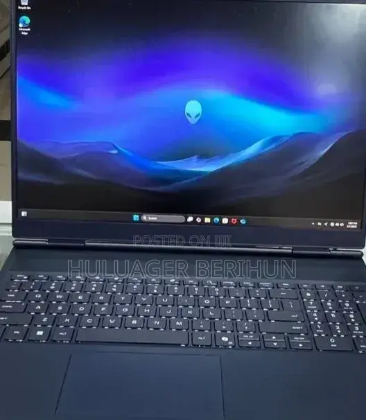 New Laptop Alienware 16 Aurora 32GB Intel Core i9 SSD 1T