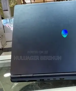 New Laptop Alienware 16 Aurora 32GB Intel Core i9 SSD 1T