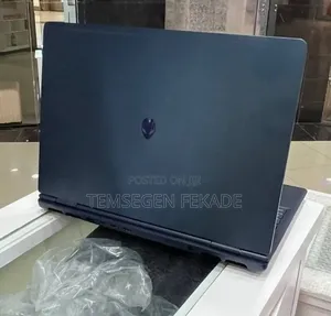 New Laptop Alienware X16 32GB Intel Core Ultra 9 SSD 1T