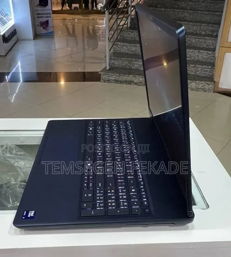 New Laptop Alienware X16 32GB Intel Core Ultra 9 SSD 1T